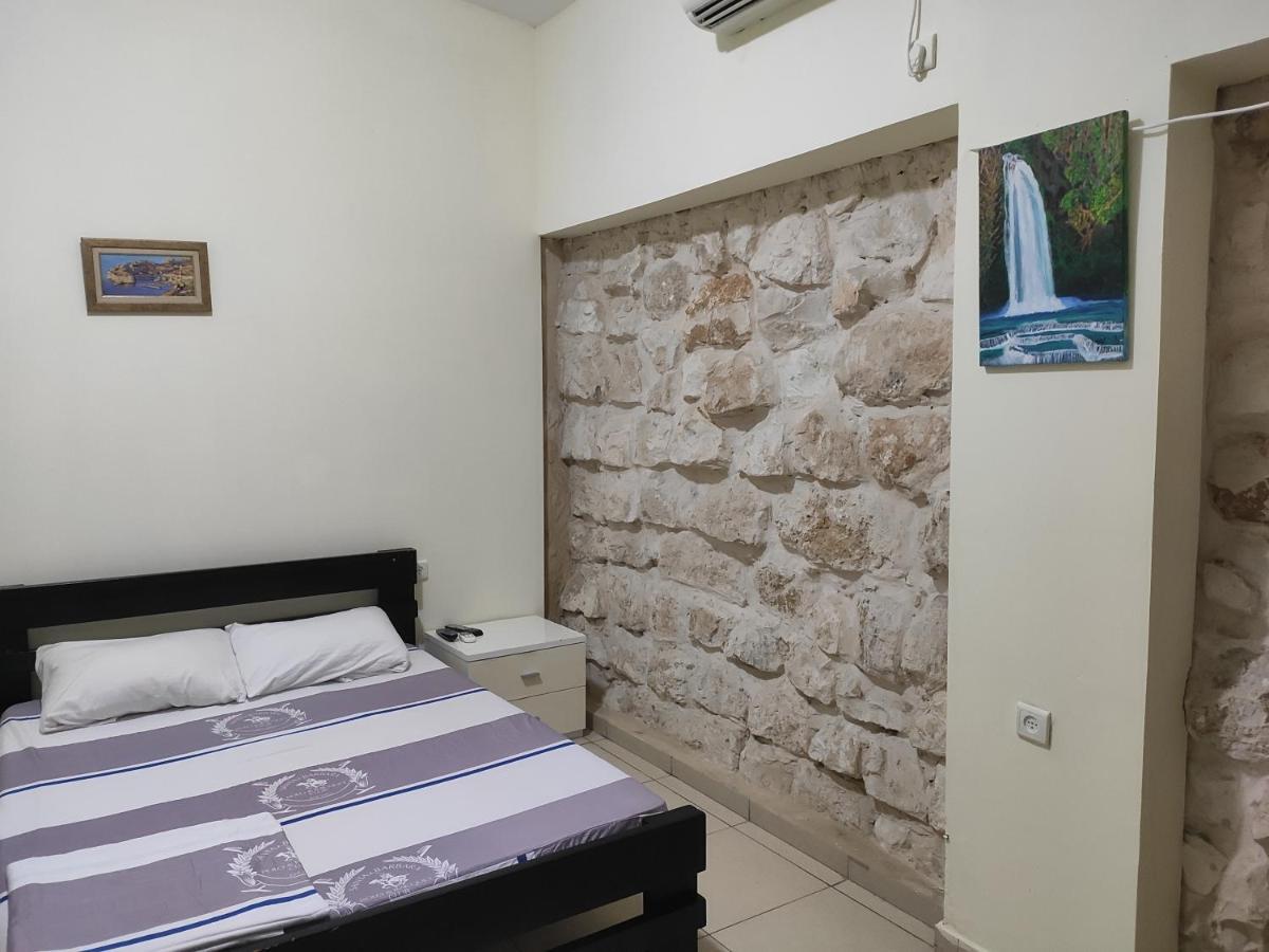 Grin-Motel Haifa Exterior foto